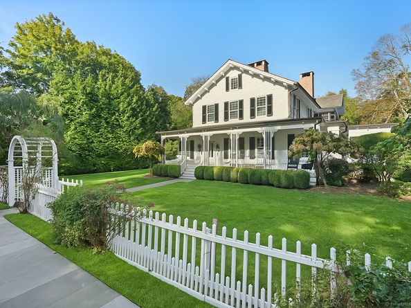 944 Pequot Avenue, Fairfield CT 06890