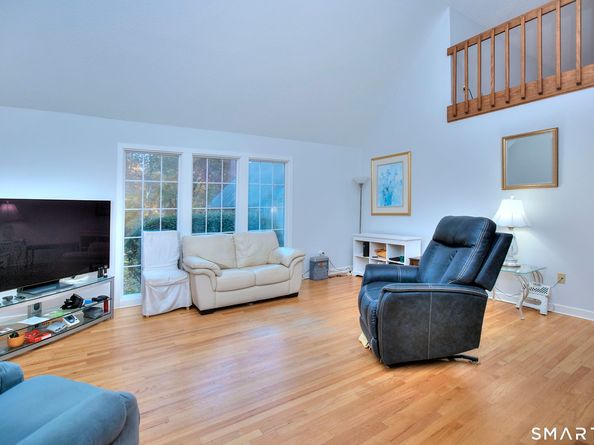 160 Glengarry Road 160, Fairfield CT 06825