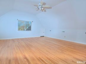 160 Glengarry Road 160, Fairfield CT 06825