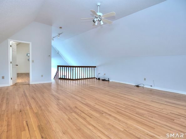 160 Glengarry Road 160, Fairfield CT 06825