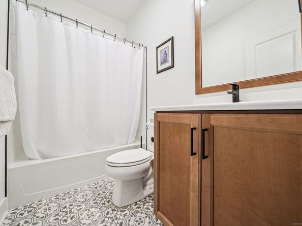 33 Enclave Drive 33, Trumbull CT 06611