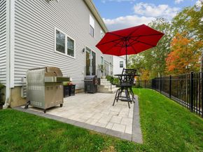 33 Enclave Drive 33, Trumbull CT 06611