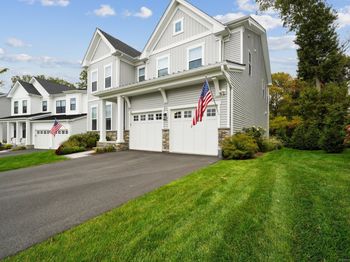 33 Enclave Drive