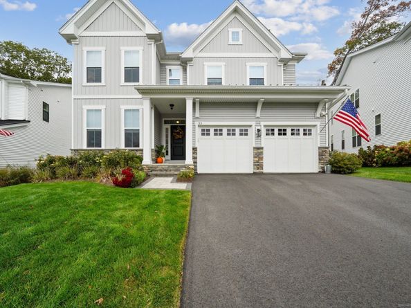 33 Enclave Drive 33, Trumbull CT 06611