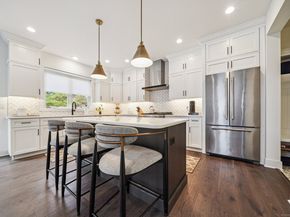 33 Enclave Drive 33, Trumbull CT 06611