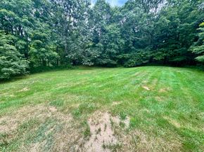 108 Webb Circle, Monroe CT 06468