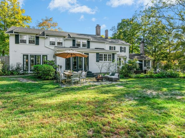 561 Middlesex Road, Darien CT 06820