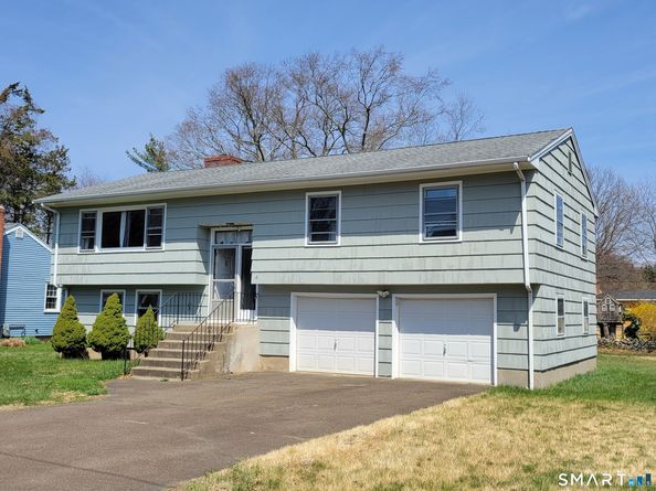 18 Pert Street, Trumbull CT 06611