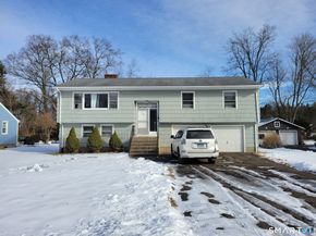 18 Pert Street, Trumbull CT 06611