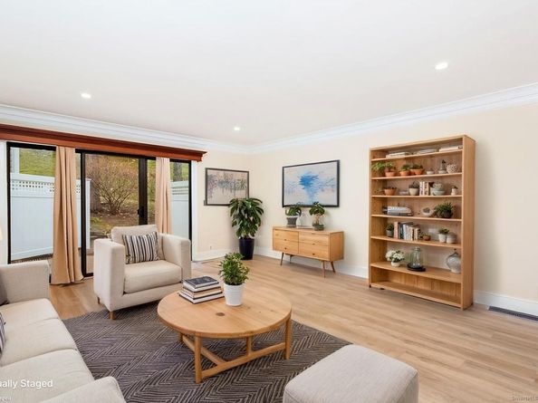 13 Lawson Lane 13, Ridgefield CT 06877