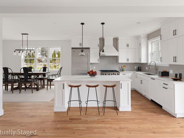 12 Walnut Ridge Court, Stamford CT 06905