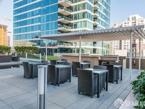 425 1st Street 2607, San Francisco CA 94105