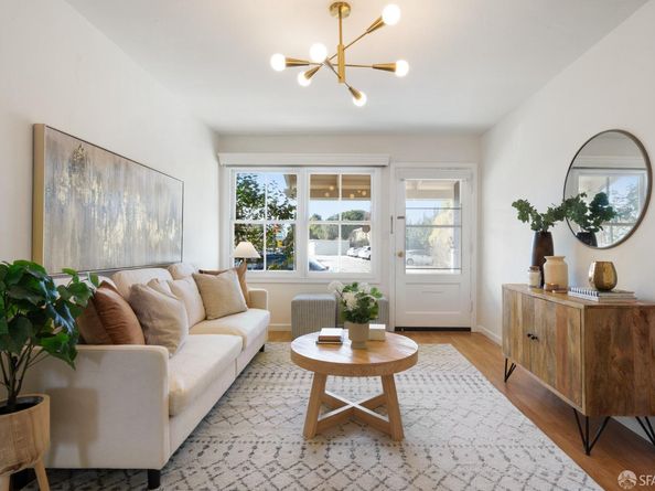 1710 2nd Street, Alameda CA 94501