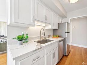 1998 Broadway Street 1201, San Francisco CA 94109