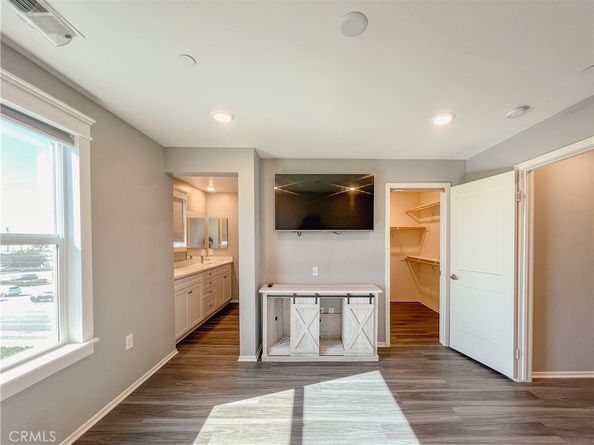 10240 Artesia Boulevard, Bellflower CA 90706