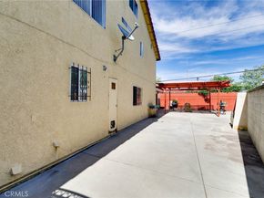 472 S Sherer, Compton CA 90220