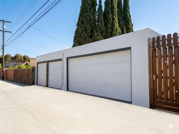 6724 Gardenia, Long Beach CA 90805