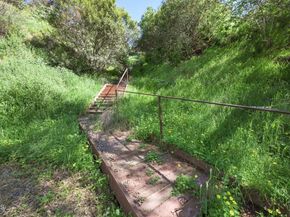 3263 New York Drive, Pasadena CA 91107