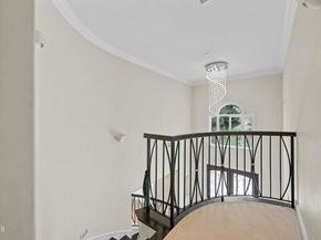 3263 New York Drive, Pasadena CA 91107