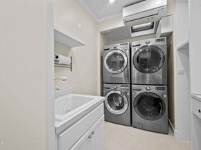 3263 New York Drive, Pasadena CA 91107