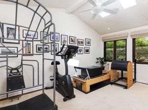 546 La Loma Road, Pasadena CA 91105