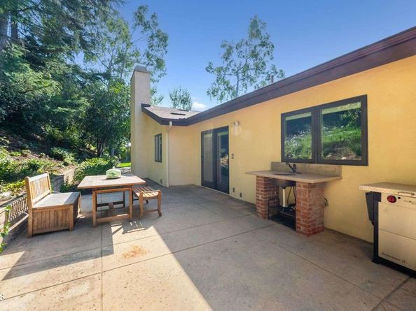 494 California Terrace, Pasadena CA 91105