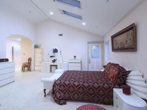 426 N Canyon Boulevard, Monrovia CA 91016