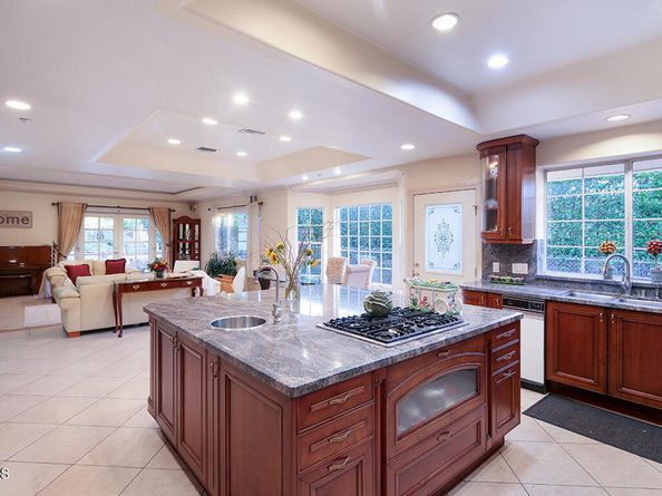 426 N Canyon Boulevard, Monrovia CA 91016