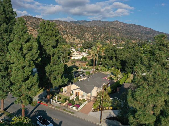 426 N Canyon Boulevard, Monrovia CA 91016