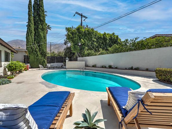 1080 Riviera Drive, Pasadena CA 91107