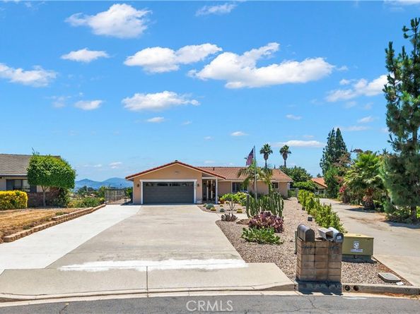 1449 Rimrock Drive, Escondido CA 92027