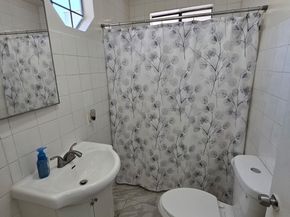 1458 Silver Lake Boulevard, Los Angeles CA 90026