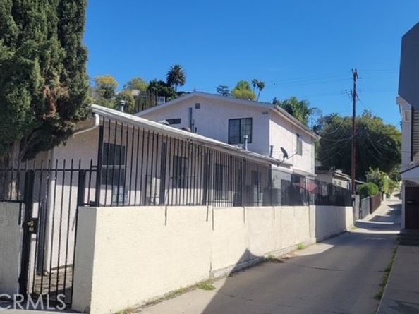 1458 Silver Lake Boulevard, Los Angeles CA 90026