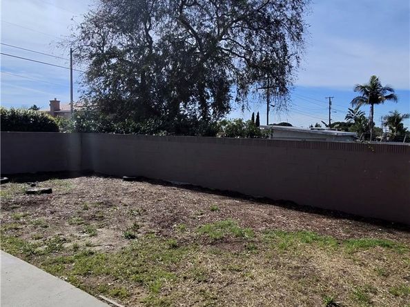 762 131st, Gardena CA 90247