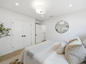 3521 Pine Avenue, Manhattan Beach CA 90266