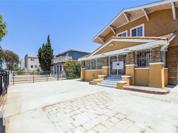 2104 Crenshaw Boulevard, Los Angeles CA 90016