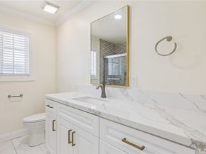 2104 Crenshaw Boulevard, Los Angeles CA 90016