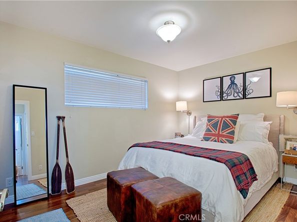2720 27201/2 Carnegie Lane, Redondo Beach CA 90278