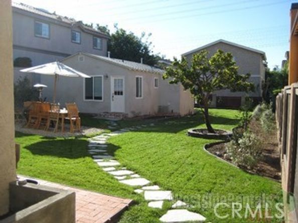 2720 27201/2 Carnegie Lane, Redondo Beach CA 90278