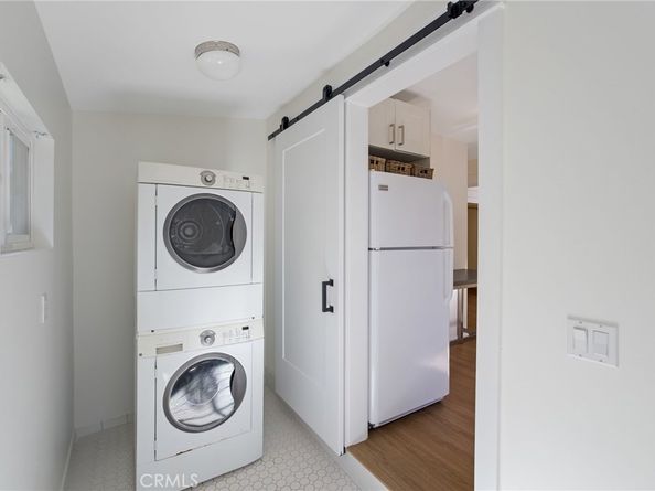 2720 27201/2 Carnegie Lane, Redondo Beach CA 90278