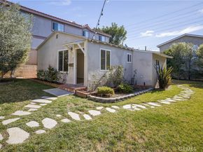 2720 27201/2 Carnegie Lane, Redondo Beach CA 90278