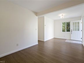 2720 27201/2 Carnegie Lane, Redondo Beach CA 90278