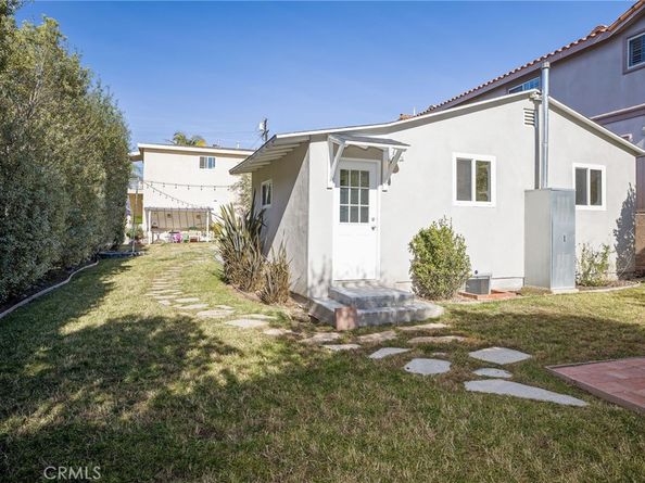 2720 27201/2 Carnegie Lane, Redondo Beach CA 90278
