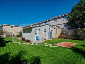 2720 27201/2 Carnegie Lane, Redondo Beach CA 90278