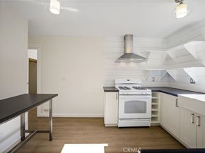 2720 27201/2 Carnegie Lane, Redondo Beach CA 90278