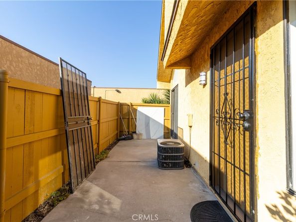 435 W 9th F5, Upland CA 91786