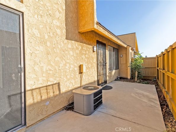 435 W 9th F5, Upland CA 91786