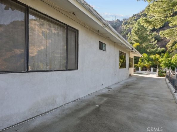 3277 Longridge Terrace, Sherman Oaks CA 91423