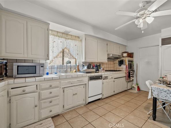 3277 Longridge Terrace, Sherman Oaks CA 91423