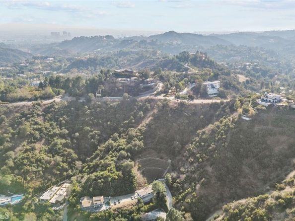 3277 Longridge Terrace, Sherman Oaks CA 91423